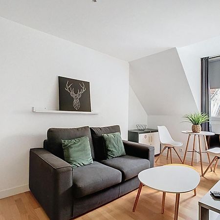 Le Briais Apartment Melun Exterior foto