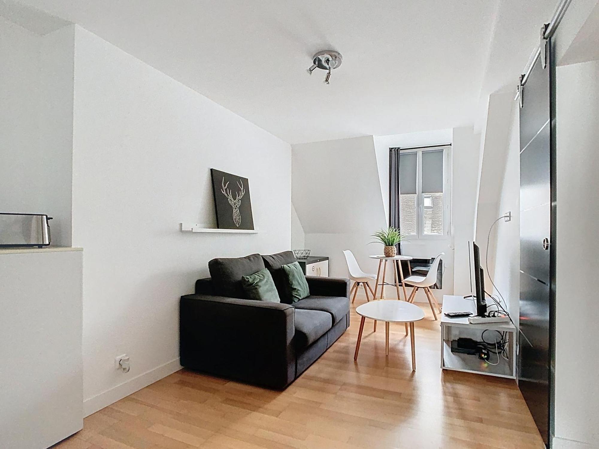 Le Briais Apartment Melun Exterior foto