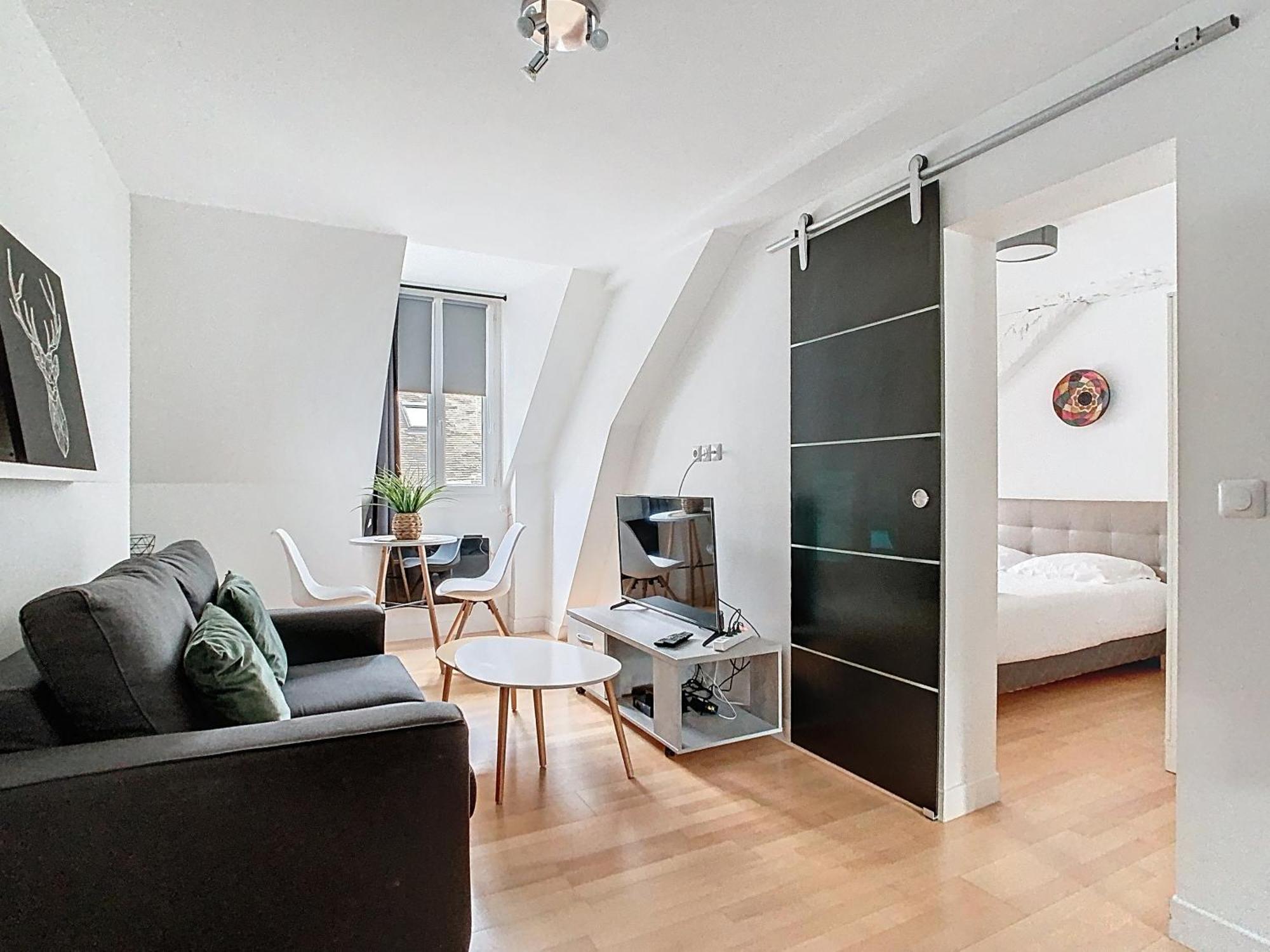 Le Briais Apartment Melun Exterior foto